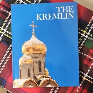The Kremlin Book By Wonders Of Man